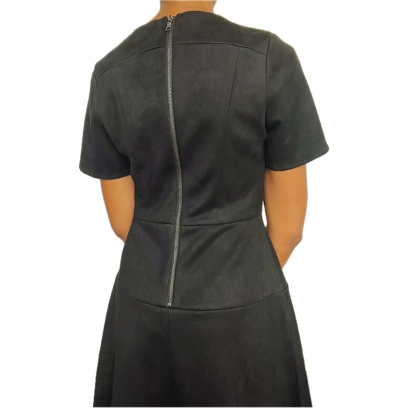 FRNCH || SIZE:M || BLACK || FAUX SUEDE || SHORT SLEEVE MIDI DRESS - Picture 4 of 8